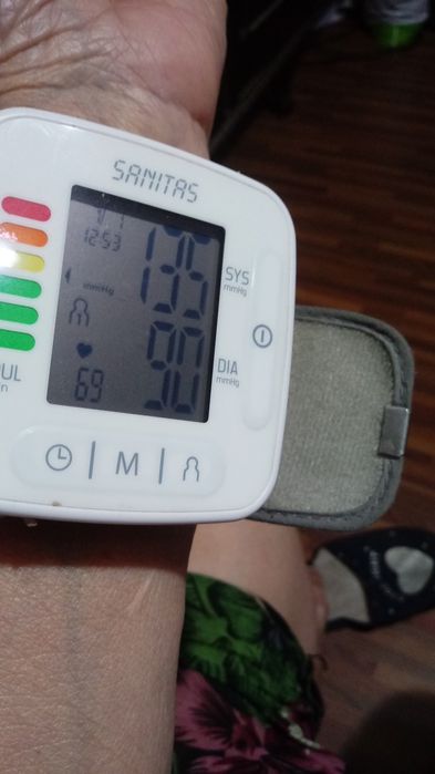 Tensiometru medical la pret 25  lei negociabil