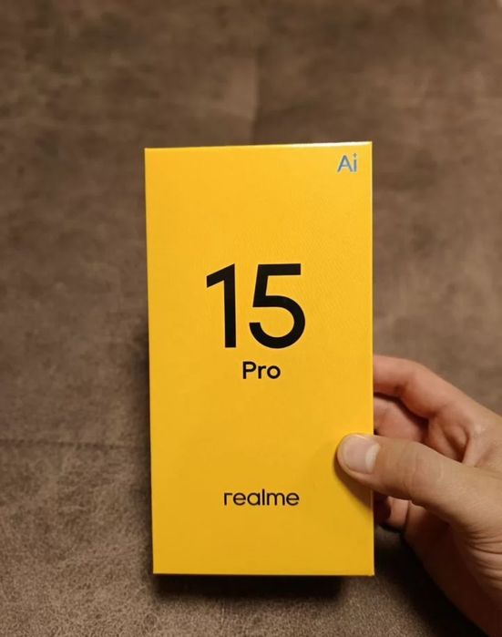 Телефон realme 15 pro