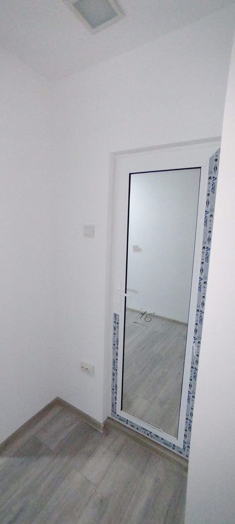 Продава се Тристаен апартамент в Шумен, Добруджански - 73 кв.м за 1572 €/кв.м - Снимка #3