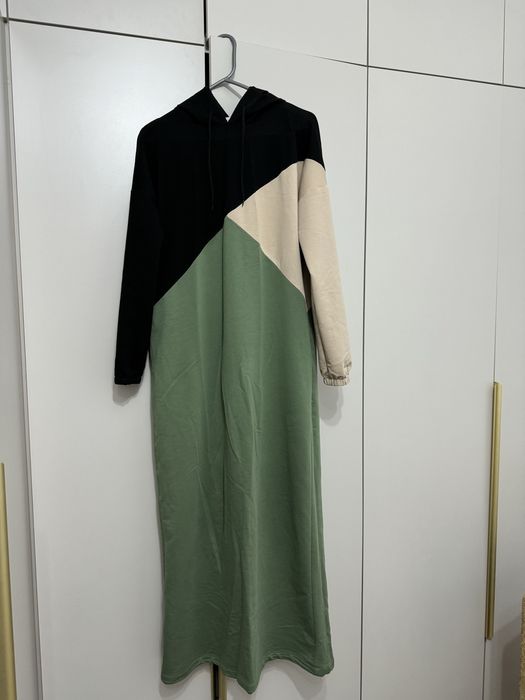 Трикотажное спортивное платье