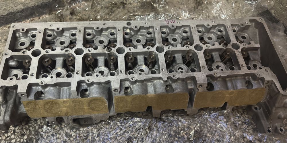 BMW N57 640d Цилиндрова глава и валове комплект