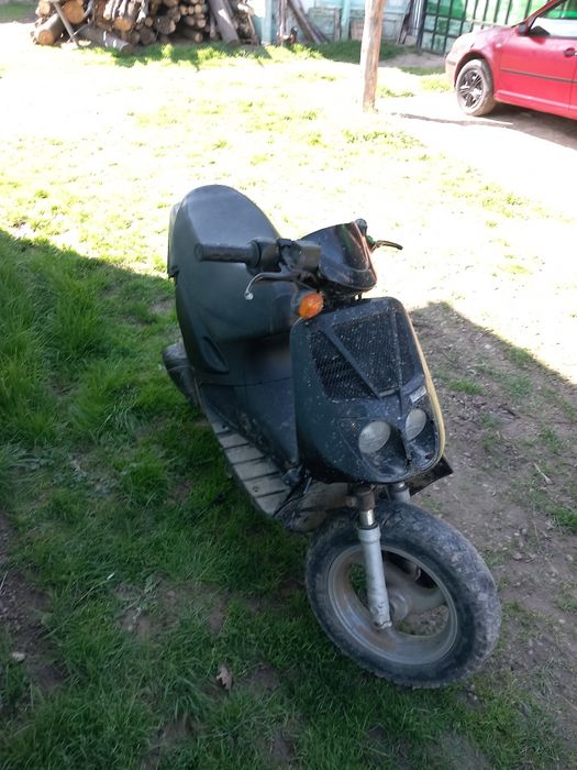 Vând scuter malaguti crosser