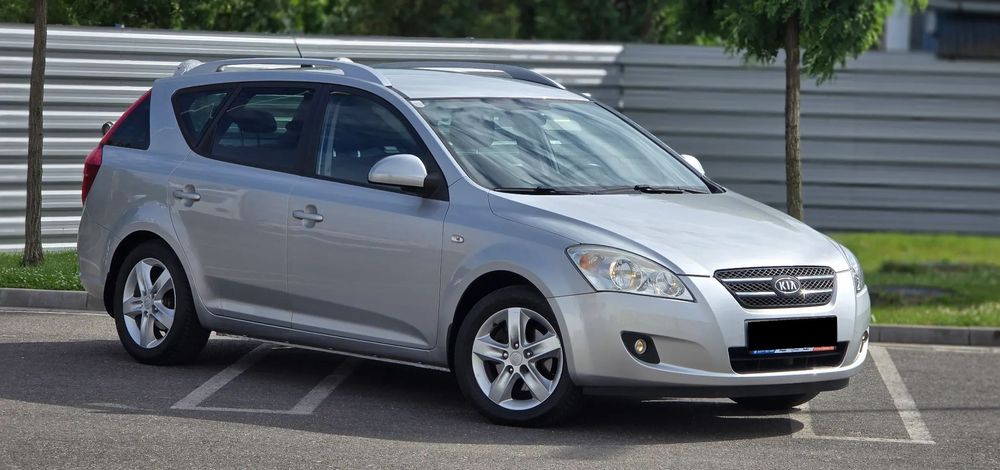 Kia Ceed CLIMATRONIC / INCALIZRE SCAUNE - an 2009, 1.6 Crdi (Diesel)