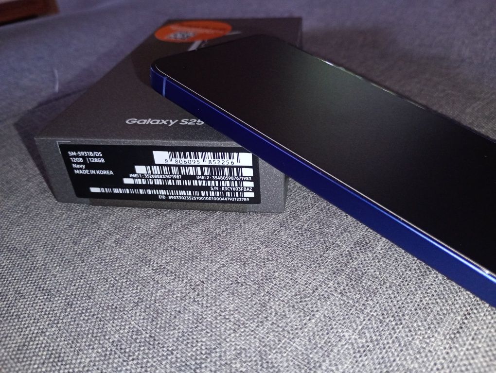 Vând Samsung S25