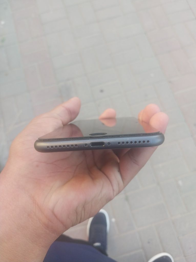 IPhone 8 puls сатылады