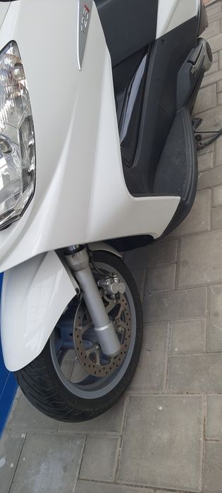 Maxi scuter Peugeot satelis 125 i