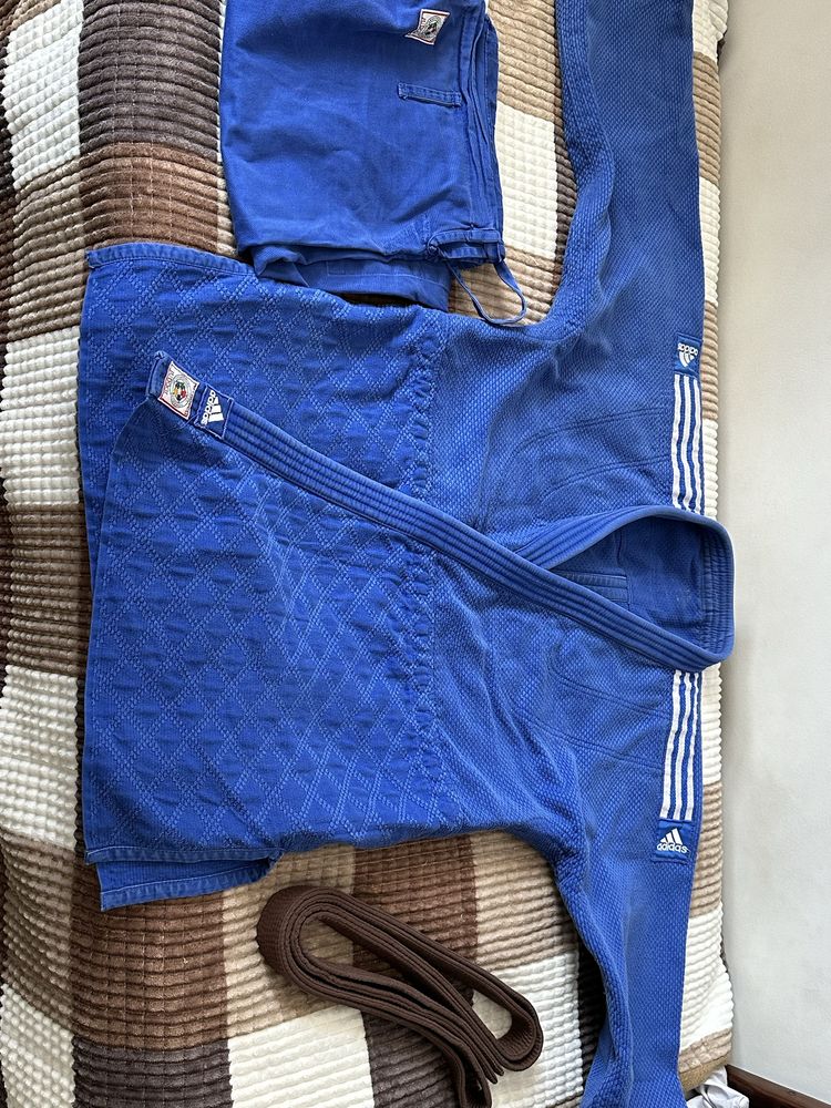 Кимоно  для дзюдо Adidas