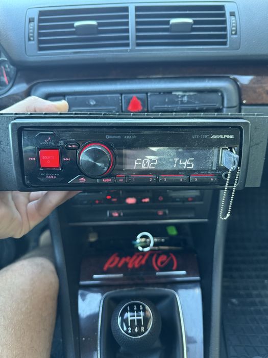 Сиди Alpine UTE-72BT Bluetooth