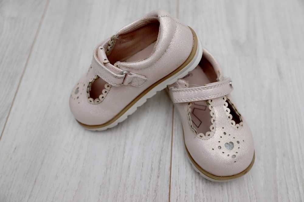 Обувки с блестящ ефект ,George, 23 номер