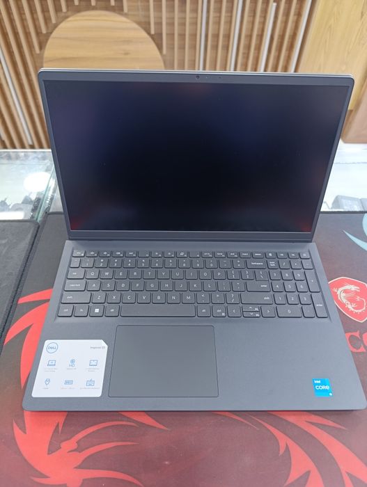 Dell Inspiron 15
