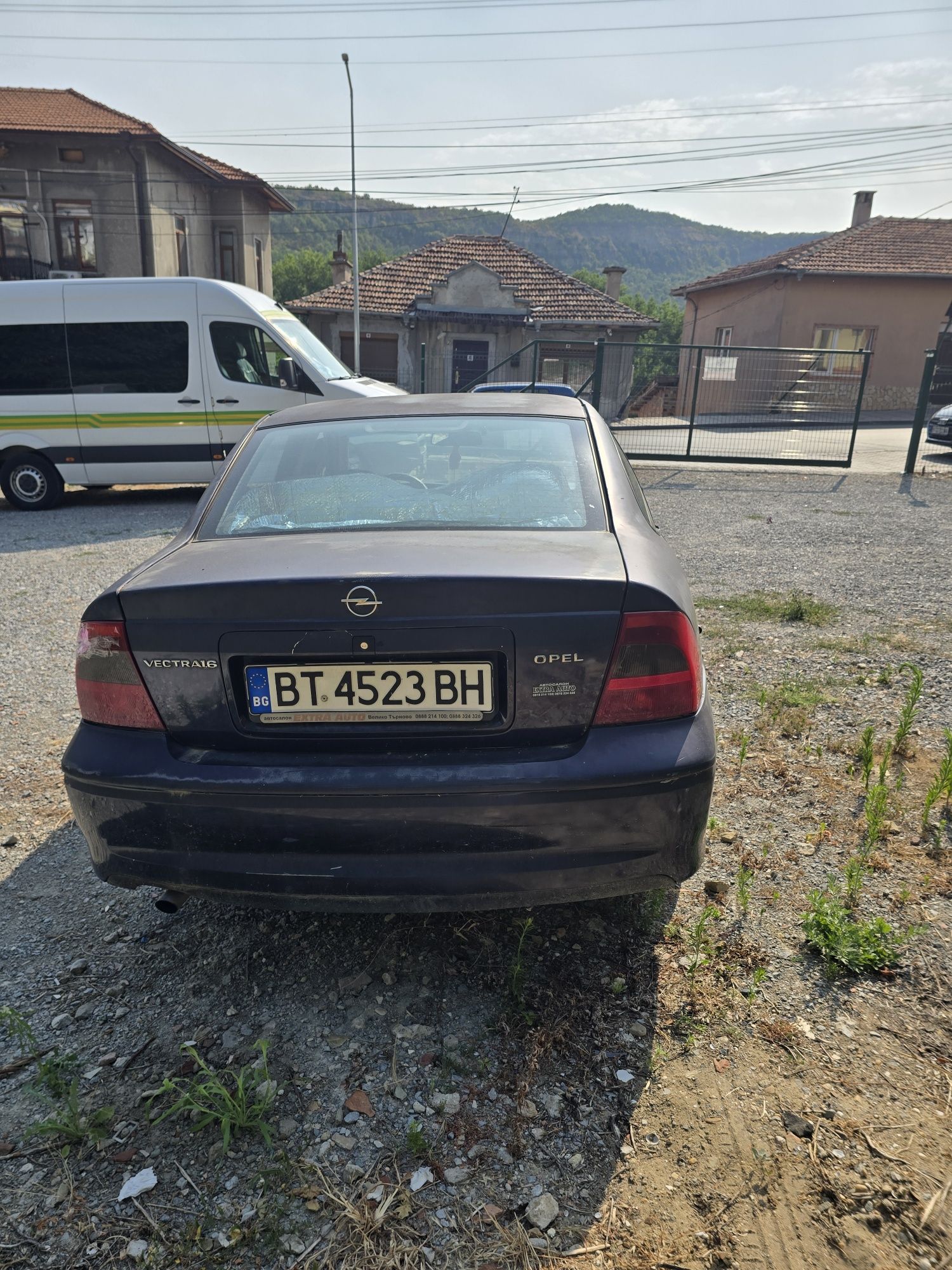 Opel Vectra 1.6  бензин