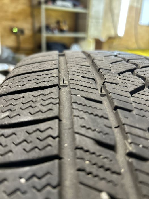 Vând jante aliaj R16 + cauciucuri iarna