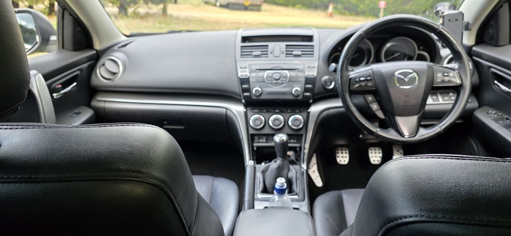 Mazda 6 an 2011 volan dreapta