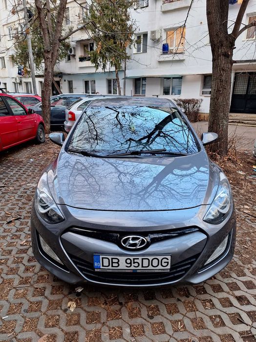 Hiundai i30 hatchback 1.6 diesel distributie pe lant ,blue eficienci