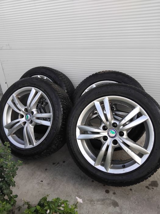 Jante 17 Cauciucuri 225 50 17   folosite 2 luni