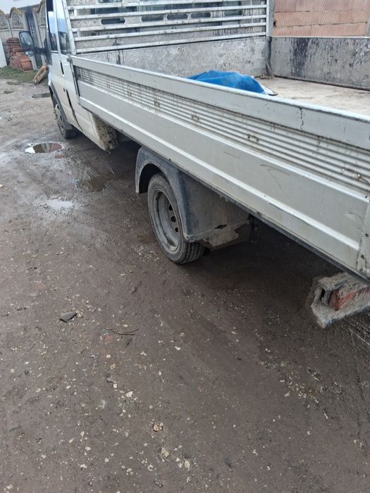 Vând Ford Transit