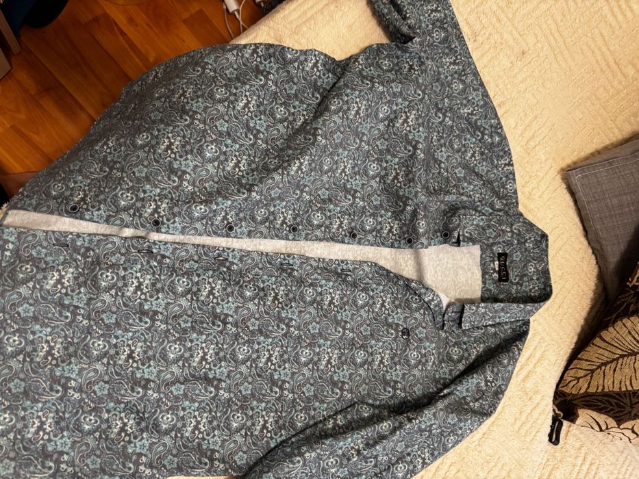 Продавам ризи дълъг ръкав