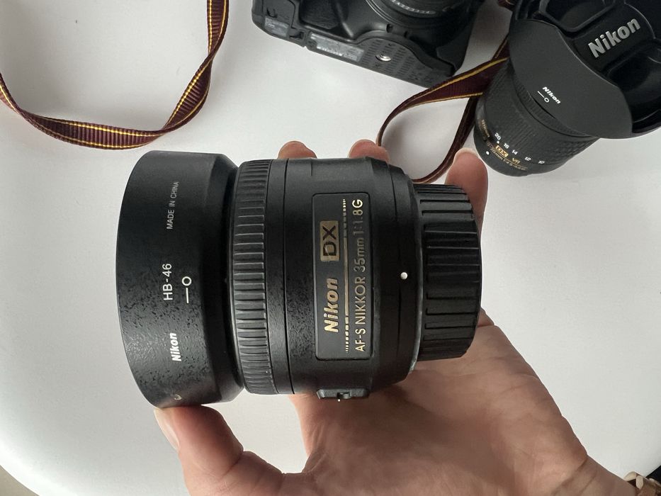 Camera NIKON D5600- cu obiective si accesorii