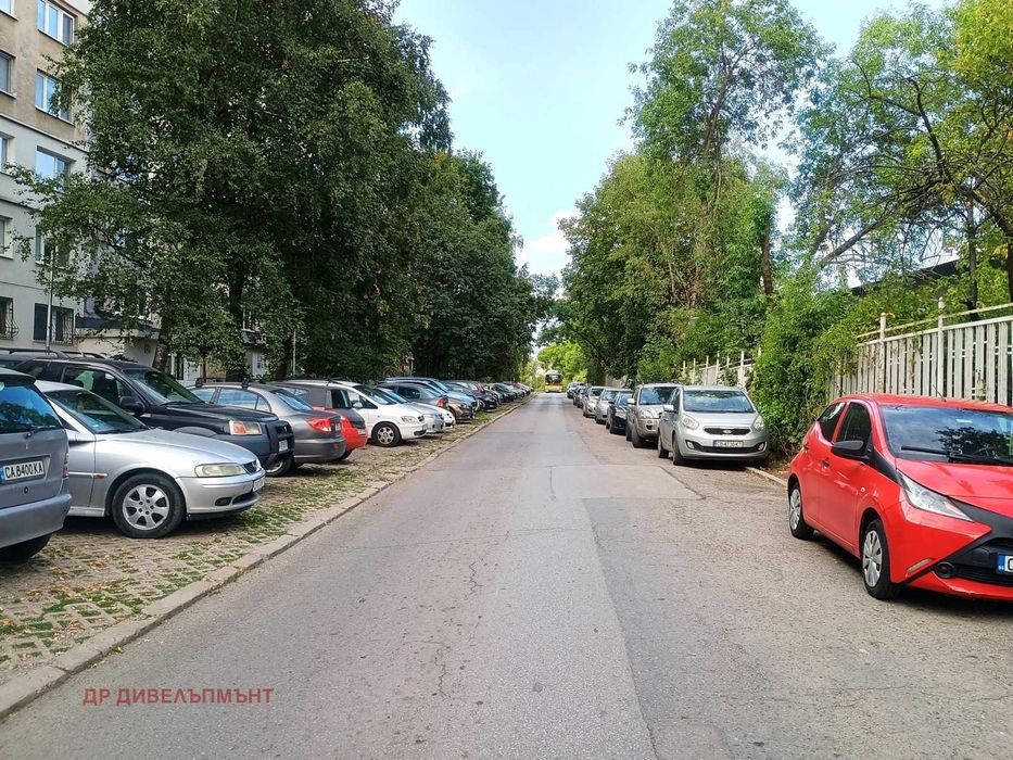 Продава се Тристаен апартамент в София, Младост 1 - 85 кв.м за 2236 €/кв.м - Снимка #16