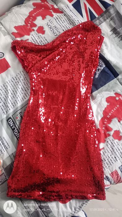 Рокля и официални обувки