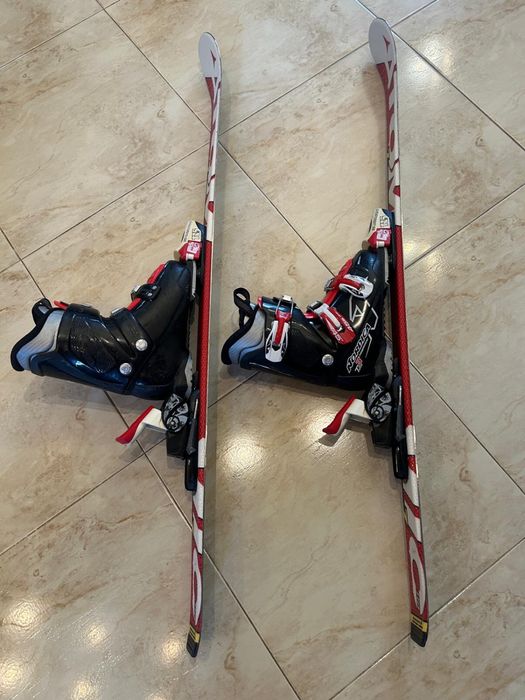 Set schiuri+clapari pentru copii.