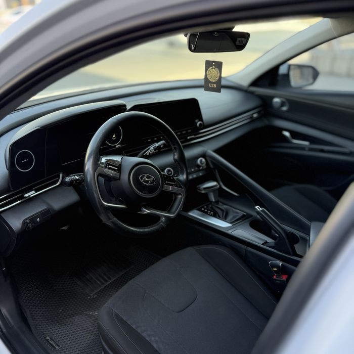 Hyndai Elantra Сотилади