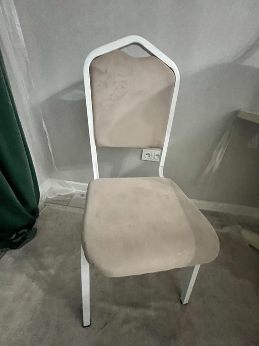 Продается столь и стулья