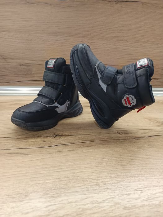 Зимни обувки 28 и 31