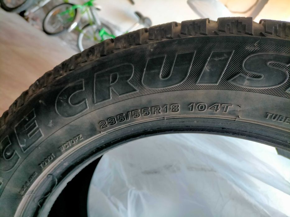 Зимние шины Bridgestone ice cruiser 235*55 R18