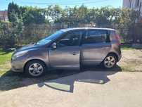 Vând renault scenic