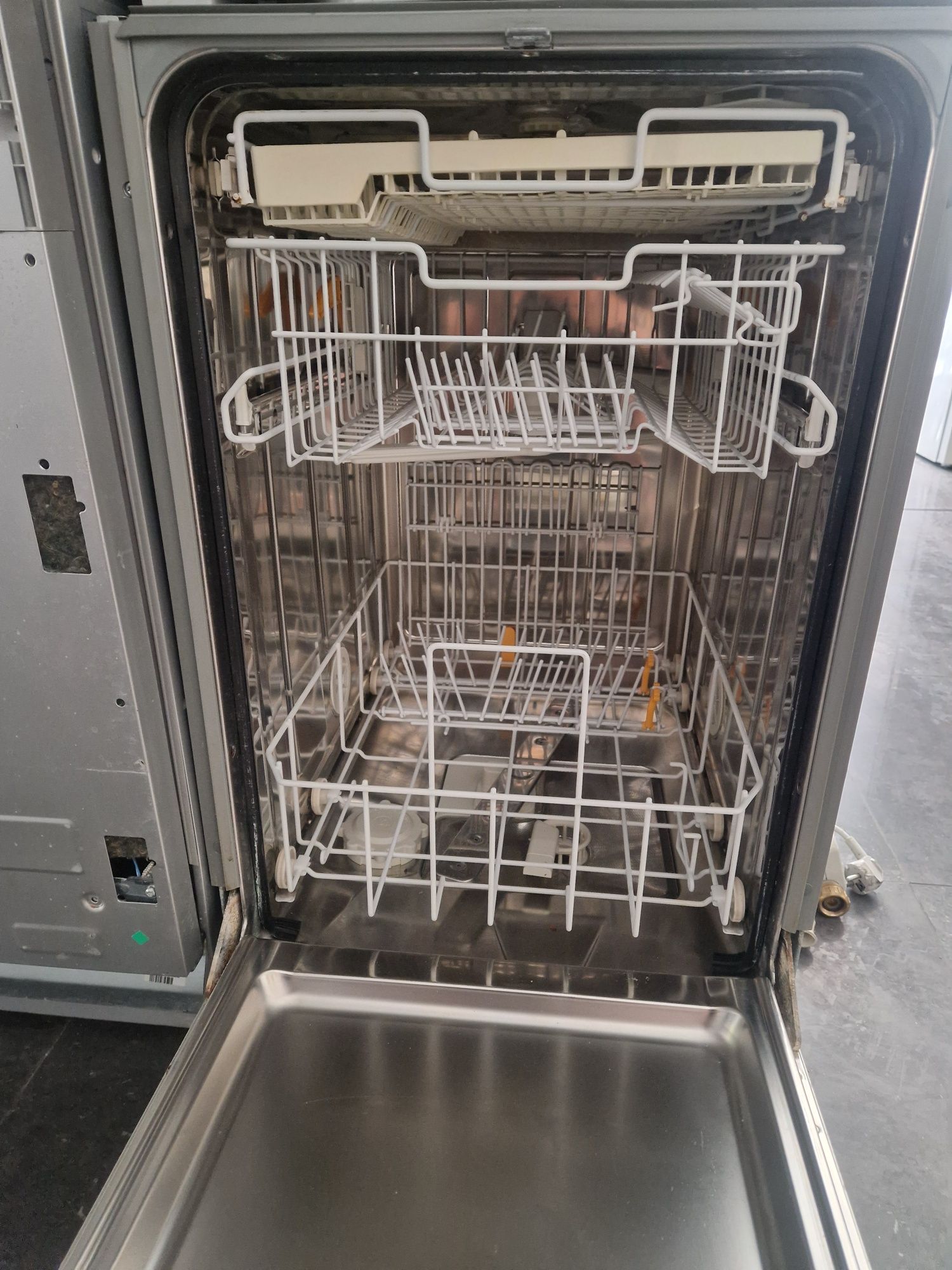 Съдомиялна за вграждане Miele 45 см А++