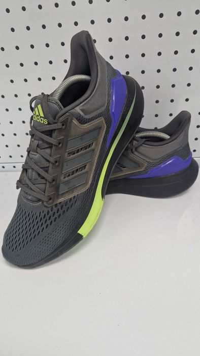 Оригинални мъжки маратонки- Adidas EQ21