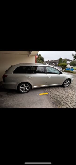 Toyota avensis 2.2d