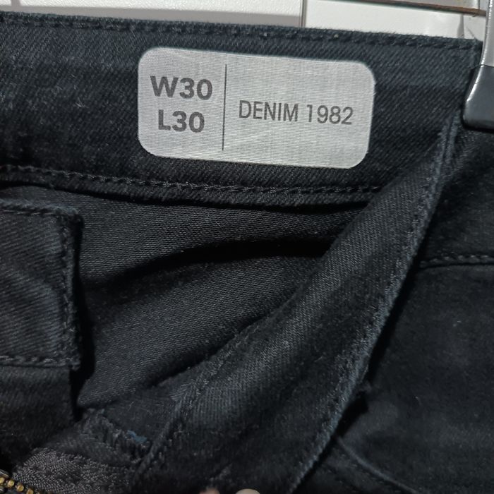 Pantaloni bărbați negri