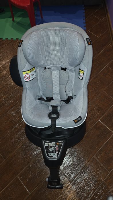 Scaun auto pentru copii BeSafe Izi Turn I-size