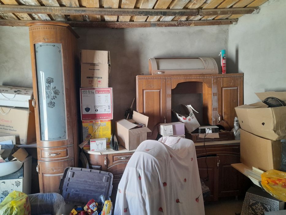 Кухонный мебель сатылады