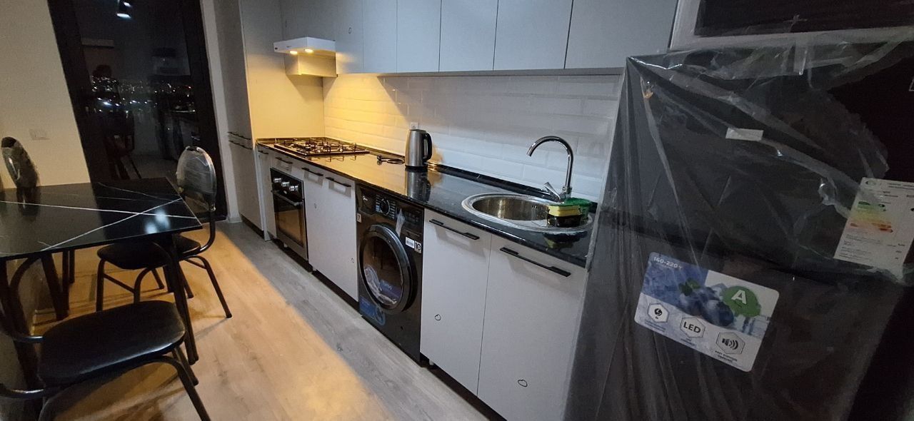 1 xonali kvartira skverga 15 minutli yo'l 450$