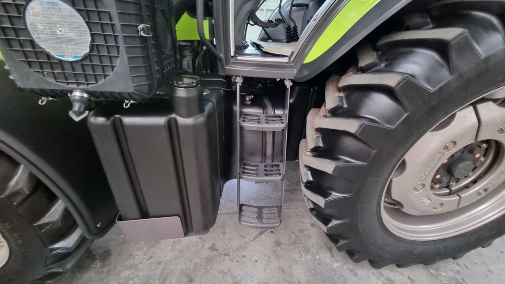 Трактор Zoomlion RC1604
