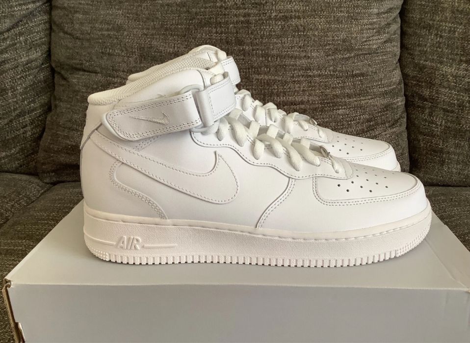 Adidasi Mid Triple White Nike Air Force 1