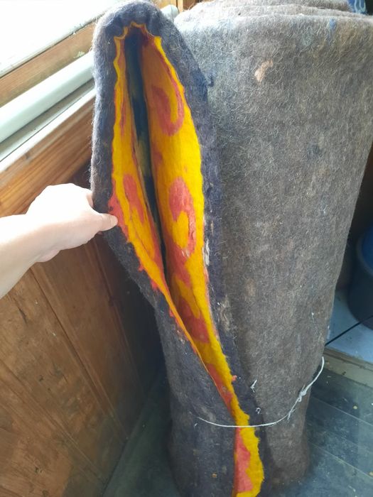 Киіз сатылады размери 2,5 да 2  еш жері жыртылмағані