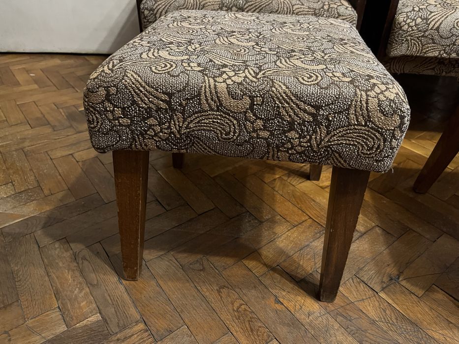 Ретро комплект: 2 фотьойла + 2 табуретки + подарък холна маса