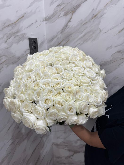 Букет,цветы 101 белая роза