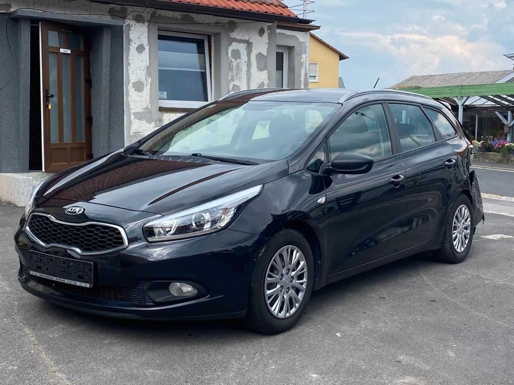 НА ЧАСТИ! Kia Ceed 1.4i 2013 - 2022 комби
