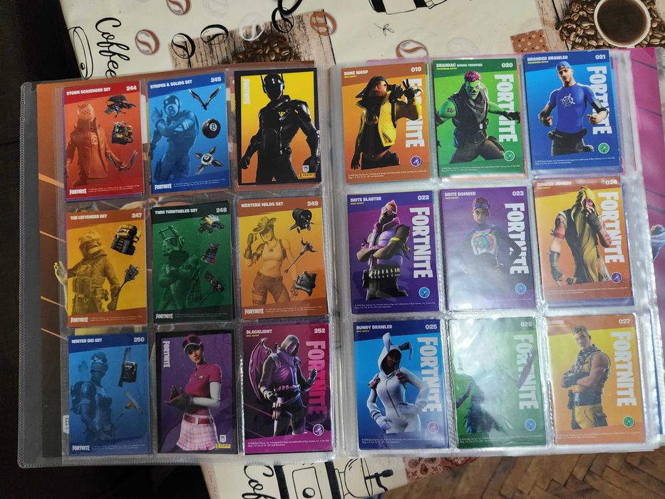 Set lot Fortnite seria 1 2 catalog