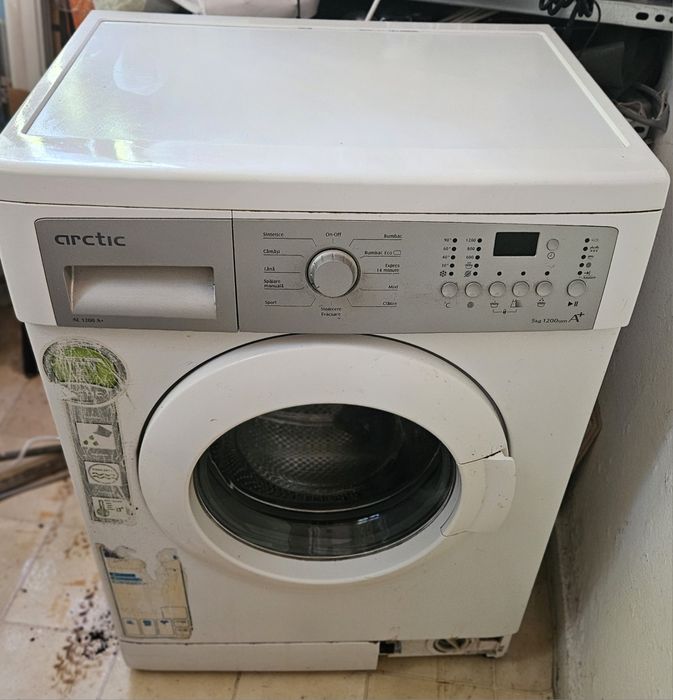 Vand Mașină spălat Artic – 5kg, 1200 rpm – 550 lei lei