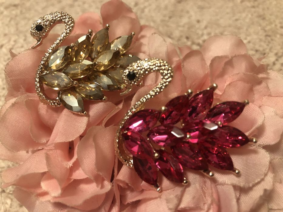 Нови Дамски брошки/брошка