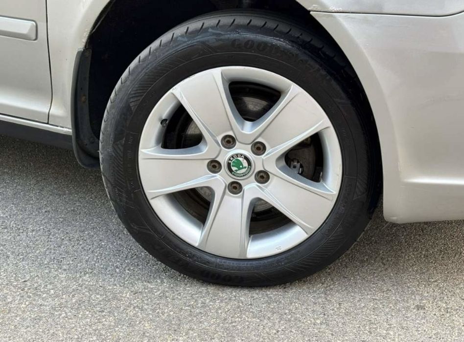 Skoda Octavia 2 facelift 4x4 limousine euro 5