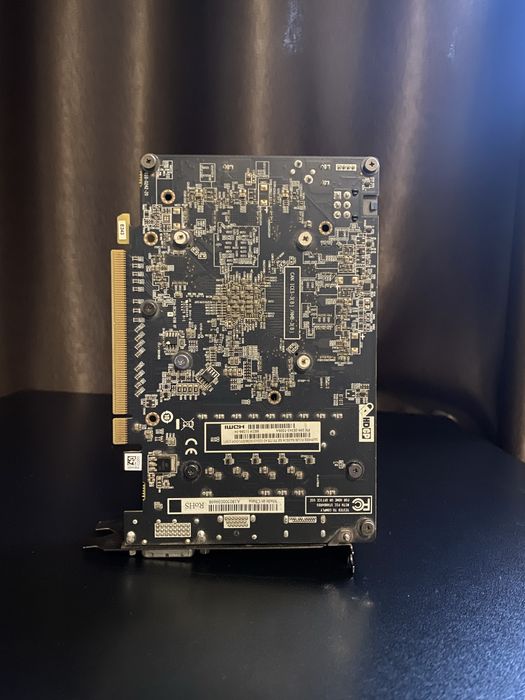 Placa video Saphire Pulserx 570 itx GDDR5
