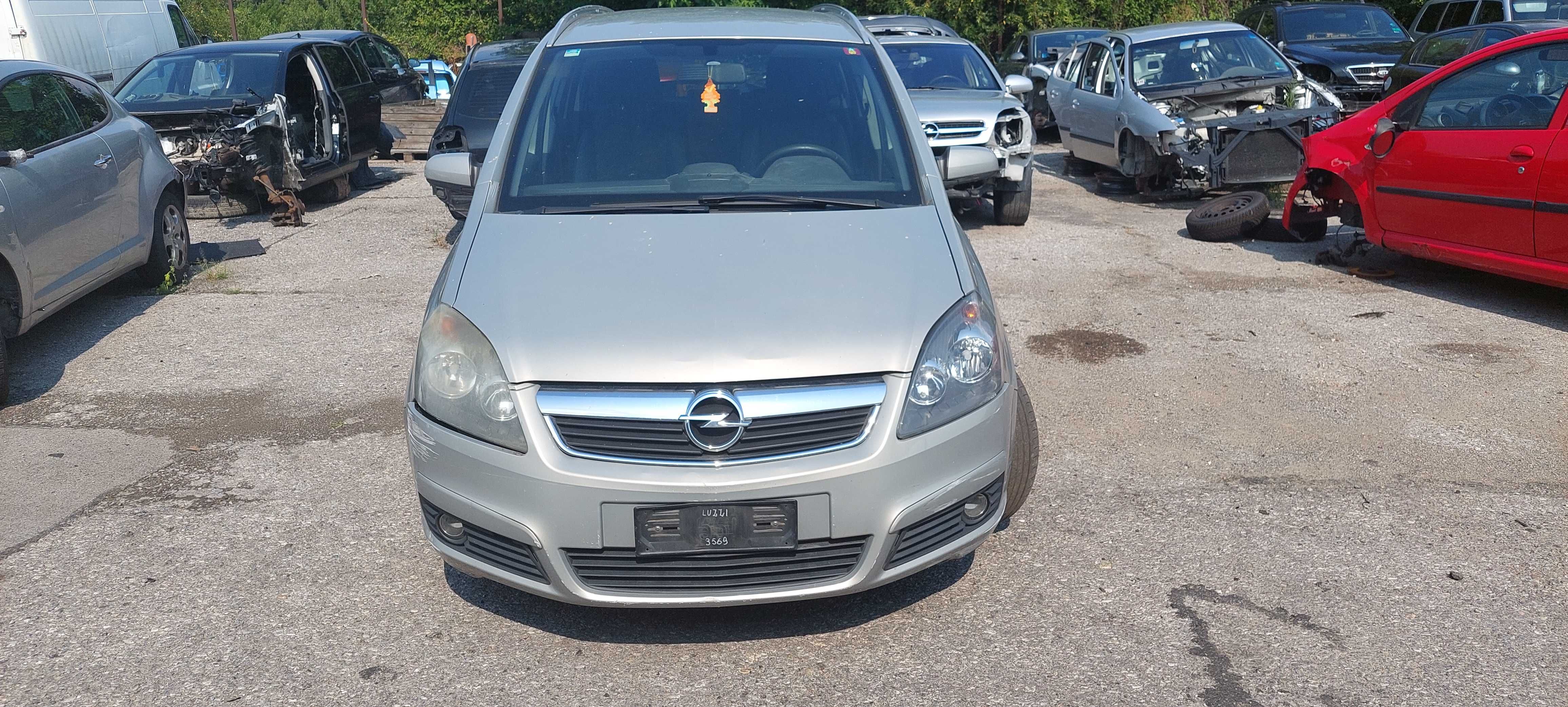 Opel Zafira B 1,9 DT , Опел Зафира Б н части!!
Март 2006