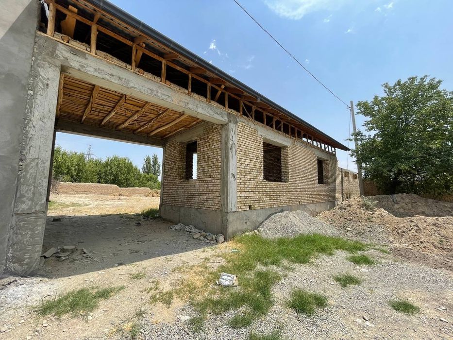 Чек участок сотилади